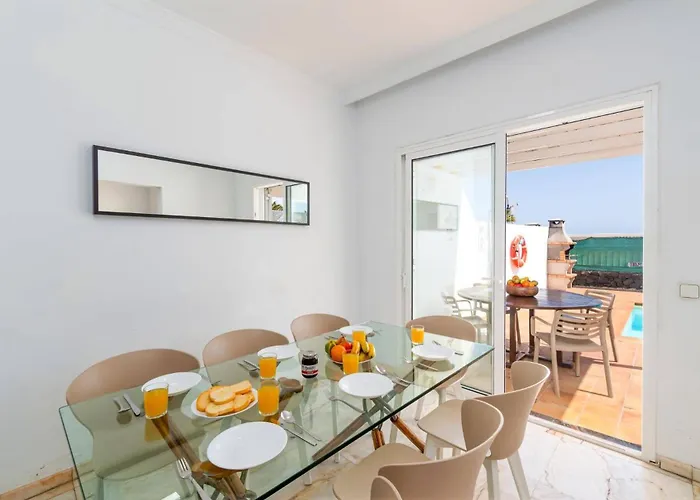 Вилла Calma By *